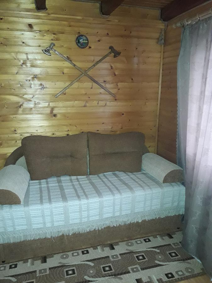 Sadyba Ellada Jaremče Esterno foto