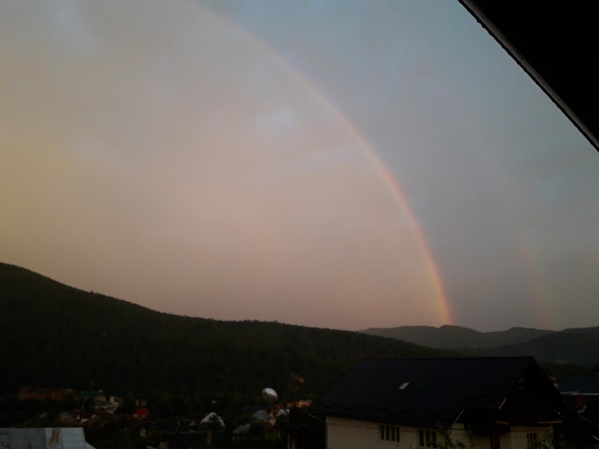 Sadyba Ellada Jaremče Esterno foto